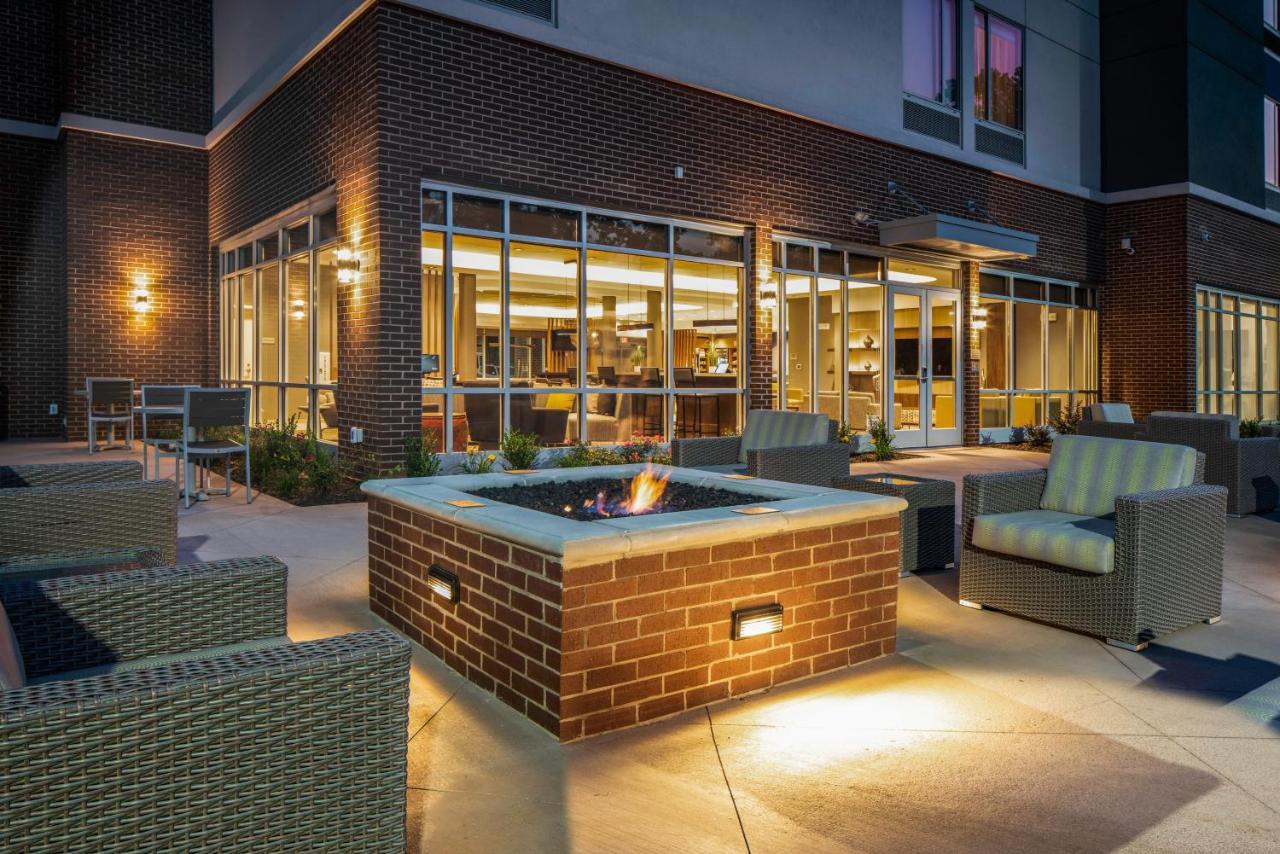 Springhill Suites By Marriott Charlotte Huntersville Εξωτερικό φωτογραφία